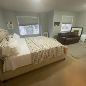  Homestay Peacefully Redifined Canada